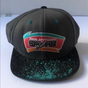 Vintage Grey NBA Hat - San Antonio Spurs Snapback